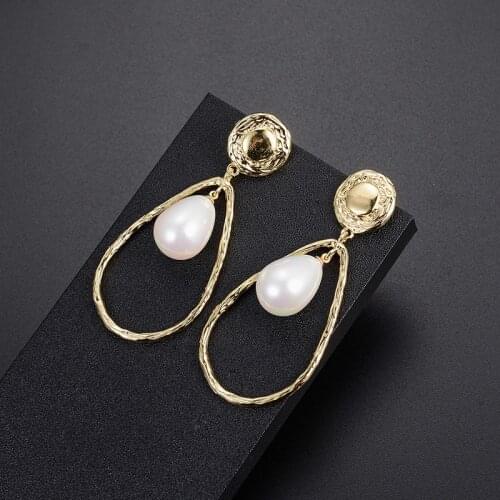 Dorado 2021 Classic Trendy Vintage Jewelry For Men Women Baroque Minimalist Natural Pearl Pendant Necklace Brithday Party Gift