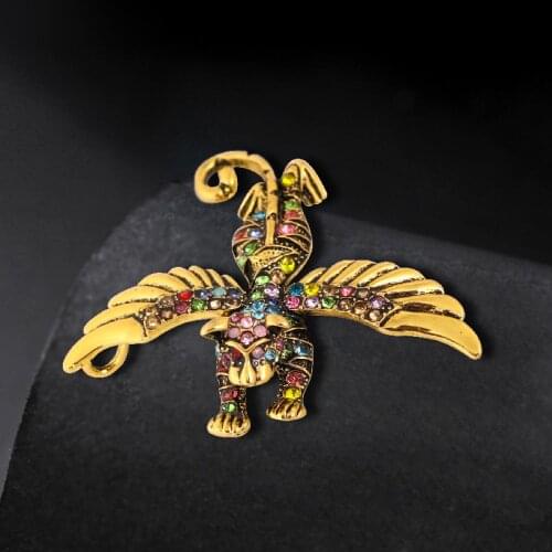 New Vintage Animal Brooches for Men Women Ancient Wings Flying Tiger Corsage Brooch Rhinestone Pendant Badge Pins for Backpacks