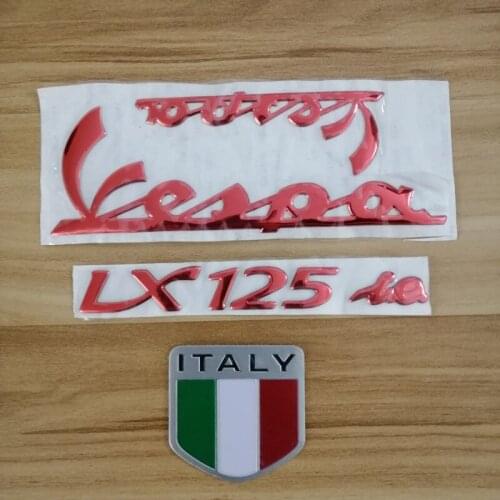Motorcycle 3D Red Italy Italian Shield Flag Car Emblem Stickers Decal for PIAGGIO Vespa LX 125 LX125 ie