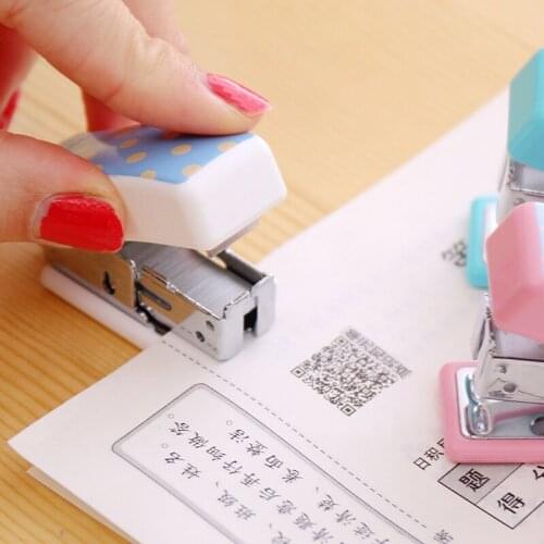 1pc Candy Color Portable Mini Stapler Set with 640 Staples Binding Book Paper Office School Binding Stationery Color Random