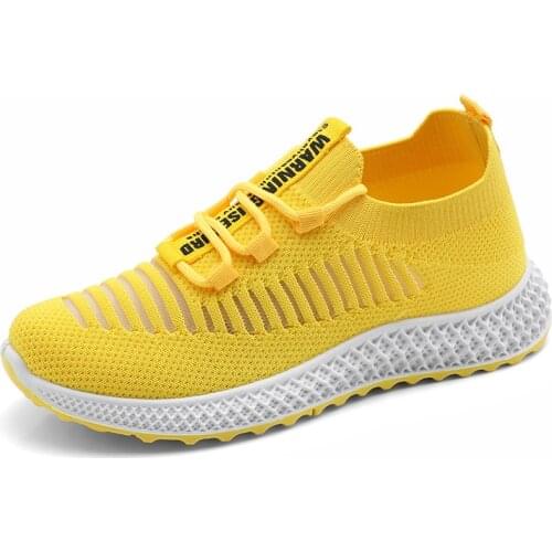 Flying Woven Breathable Mesh Womens Shoes Mom Casual Soft-soled Flat Breathable Sports Mesh Running Shoes