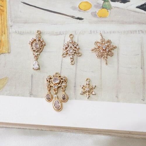 4pcs Gold-clad Rhinestone palace style double hanging pendant snowflake earrings for women Female diy jewelry necklace material