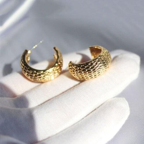 Minimalist Threads Textured C Shaped Earrings Thick Open Round Chunky Circle Earrings Hiphop Rock Exaggerated Metal Party