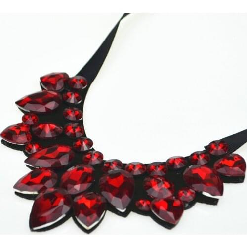 Factory direct deal Women deepred Collar Bohemia Charms Ribbon Choker Bib Collar Necklace & Pendant Vintage Collar Jewelry