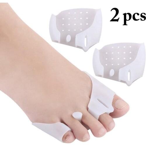 Kapmore 2PCS Soft Toe Separator 3-hole Elastic Breathable Toe Straightener Metatarsal Pads Toes Outer Appliance Foot Care