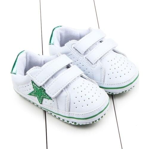 Classic hot sale bright leather toddler shoes Non-slip First walkers newborn baby shoes