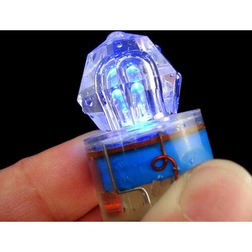 4Pcs 17.6G 3.5CM LED Fishing Flash Lamp Fishing Tackle Deep Sea Diamond Night Fishing Underwater Fishing Light
