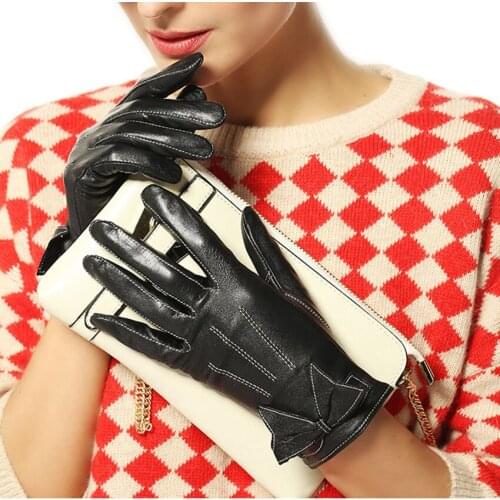 Fashion Women Gloves Wrist Solid Bowknot Female Genuine Leather Short Style Goatskin Glove For Winter Free Shipping L055PQ