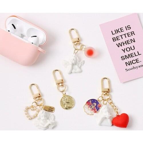 Korean Style Imitation Pearl Shell Coin Retro Style Queen Gold Coin Bag Pendant Airpods Case Key Chain Car Accessories