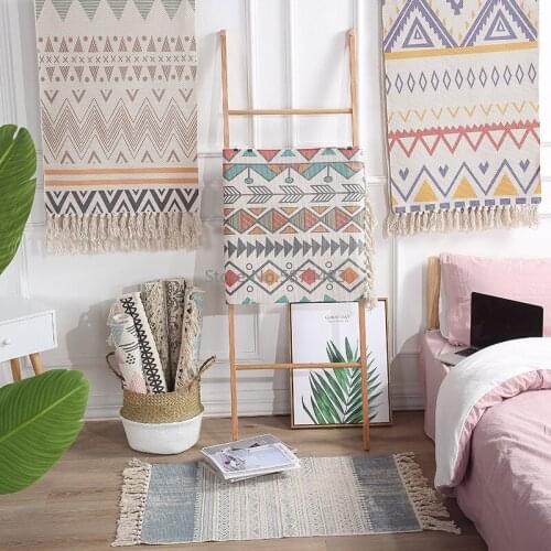 Hand Woven Carpet for Bedroom Living Room Bohemian Area Rug Decorative Cotton Linen Geometric Floor Mat With Tassels Home Decor