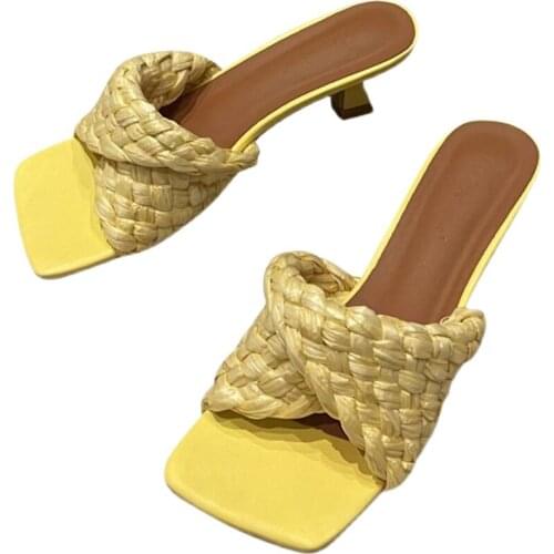 2021 New Women Slippers Slides Square Toe low Heel Sandal Shoes Ladies Summer Outdoor shoes Beach Flip Flops Slides Shoes