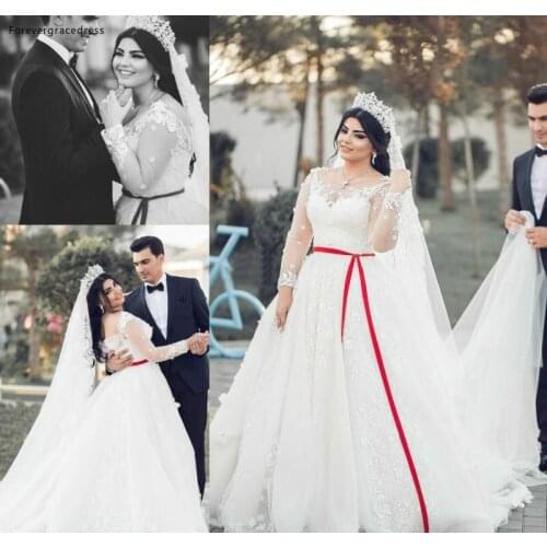 2019 Arabic Wedding Dress Exquisite Ball Gown Sheer Long Sleeves Lace Appliques Church Formal Bride Bridal Gown Plus Size