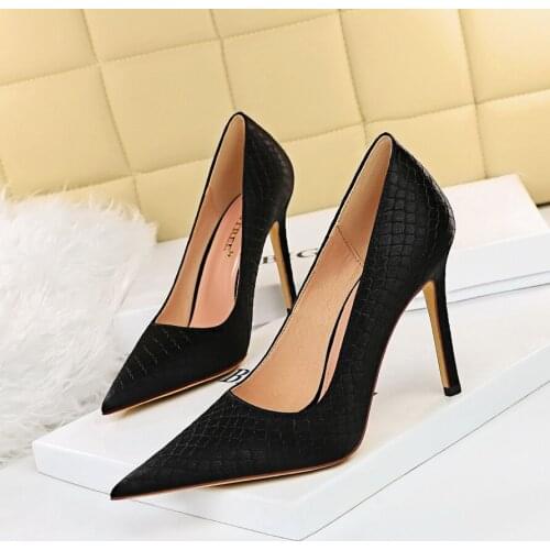 BIGTREE Spring Heels Patent Leather Pumps Pointed Women Shoes Fashion Sexy Serpentine Heels Branded Womens Shoes Heels 2020