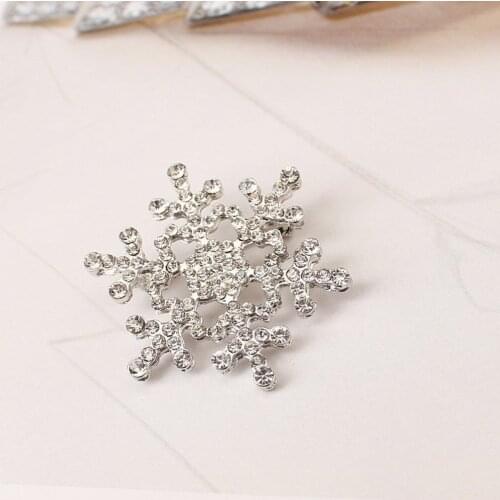 2021 Arrival New Fashion Silver Crystal Snowflake Brooch For Women Fine Jewelry Collares Gifts
