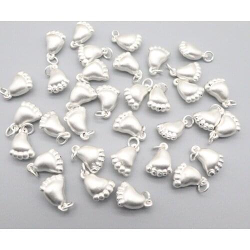 S999 Pure Silver Retro Taiyin 3D Hard Real Silver Baby Bless Small Foot Charms Red Rope Womens Bracelet Accessories