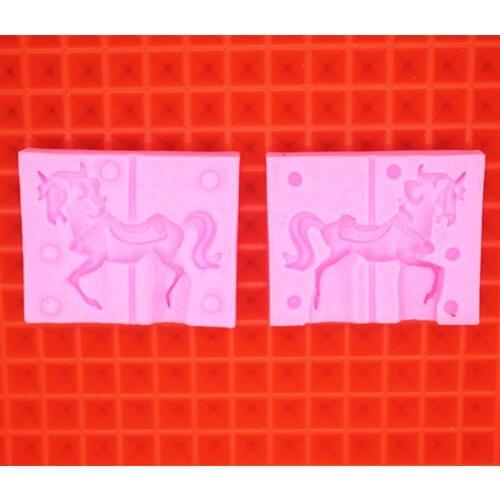 Wood horse turned sugar silicone mold 3D horse silicone mold DIY horse modeling silicone mold cake decoration mould