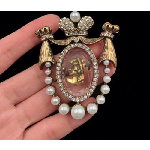 Vintage pearl gems inlaid with Western antique womens brooches luxury jewelry
