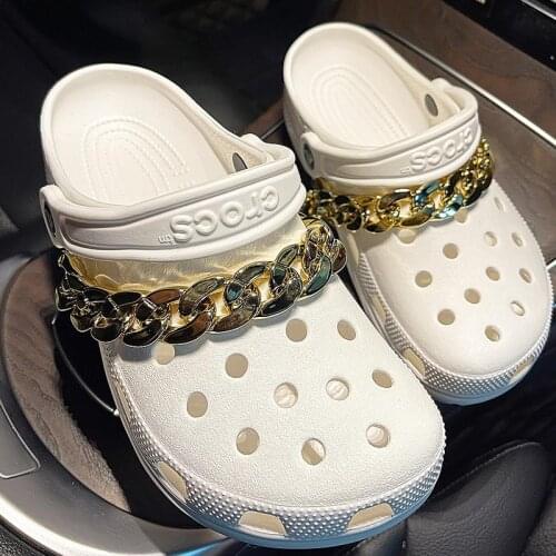 Fashion Four-color Chain Croc Charms Designer Luxury Quality Clogs Shoes Accessories 2021 All-match Shoes Chain Croc Decoration