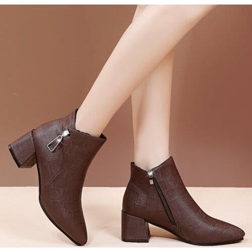 2021 New Winter Warm Plush Pointed High Heel Square Heel Side Zipper Womens Ankle Boots