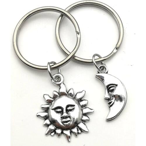 2020 New Sun and Moon Keychain souvenir Couple Keychain Hoops, Hoop Key Ring Creative charm Handmade Womens Gift