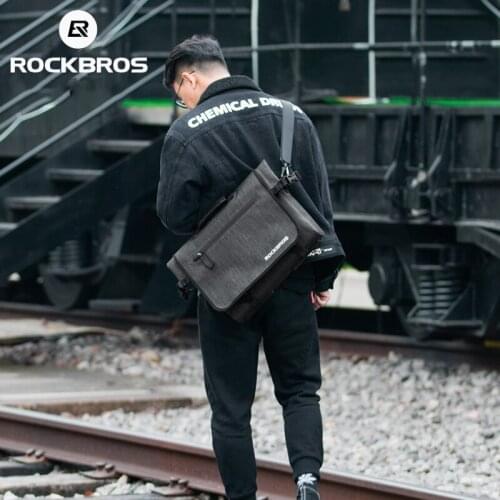 ROCKBROS Gym Bag Cycling Waterproof Reflective High Capacity Vest Bag Cycling Marathon Portable motorcycle bags Pack Bag option