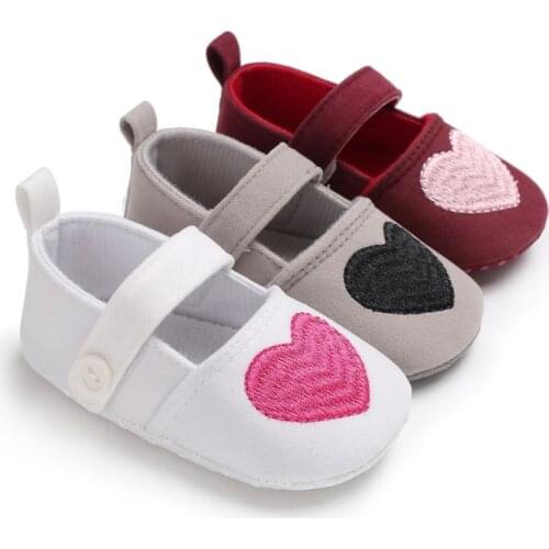 Newborn Baby Shoes Cotton Heart Cartoon Cute Baby Girl Shoes First Walkers Fashion Cute Princess Shoes