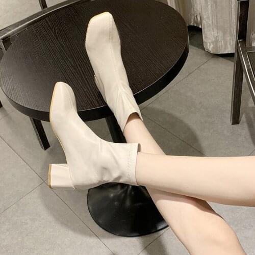 2021 New British Style Thick Heel Small Ankle Boot Female Martin Boots Spring Autumn Winter Single Boot Mid Heel Hot