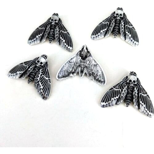 Hzew 50pcs new Animal moth accessories skull head moth pendant for women Accessories