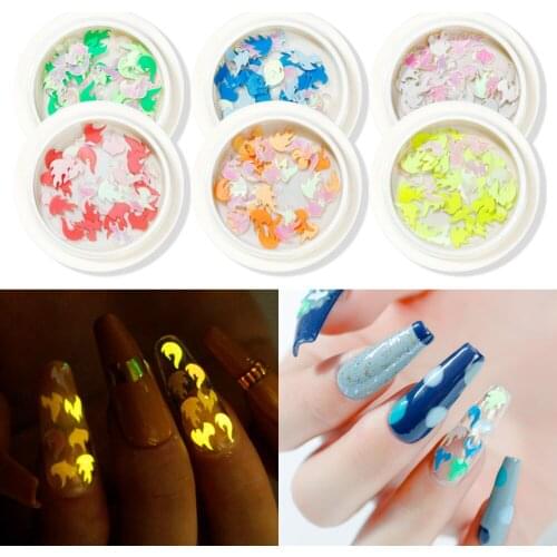 1 Jar Nail Art Accessories Wood Pulp Chips Mixed Simulation Flame Mixed Ultra-thin Stickers Jewelry Nail Patch Decoration Ta#053