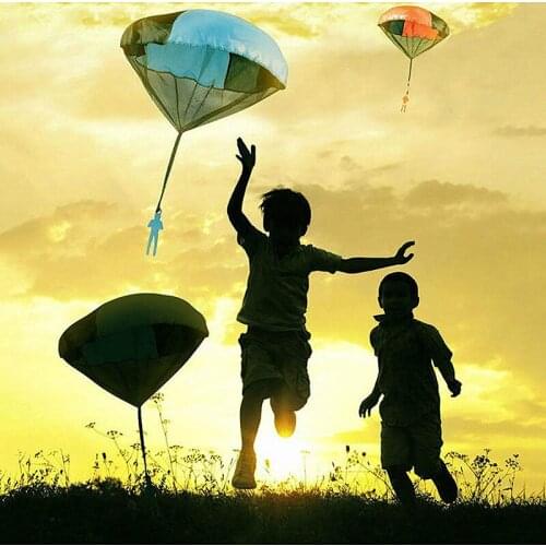 Outdoor games play educational toys hand throwing Mini soldier parachute fun toys children flying parachute children sports toys