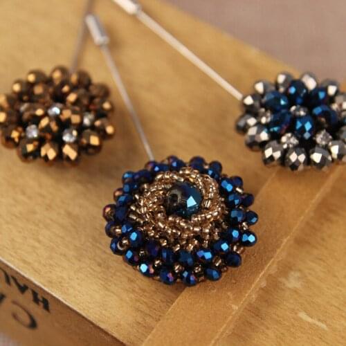 New Fashion Daisy Flower Lapel Pins Beaded Floral Crystal Brooches for women and men vintag Suits Handmade Brooch 5pcs/lot