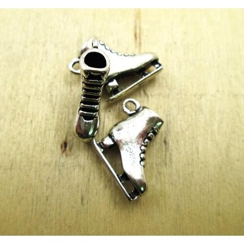 8pcs-20x17X6mm Ice Skate Charms 3 D Roller skates charm pendantse DIY necklace/ bracelets charms antique silver tone