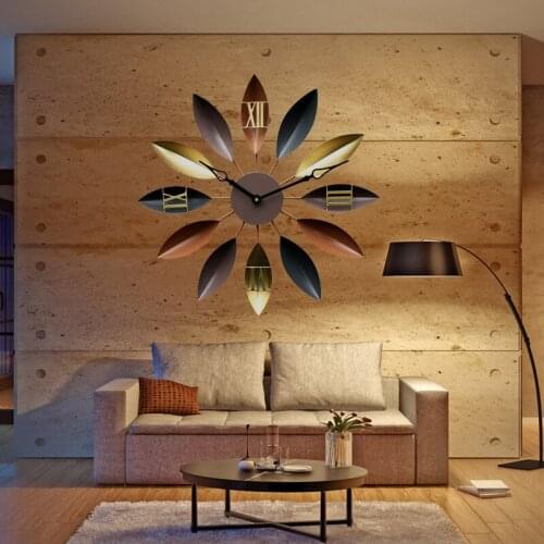 Creative leaf decoration clock wall hanging clock European retro iron wall clock living room clock wall clock wall hanging clock