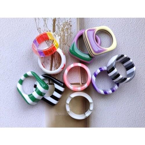 1pcs Punk Simple Colorful Stripes Round Pattern Pentagram Resin Acrylic Rings For Fashion Women Men Couple Rock Party Jewelry