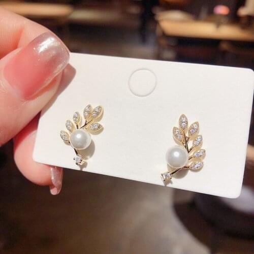 2020 New S925 Delicate leaf pearl rhinestone earrings Metal Stud Crystal Earring For Women Wedding Party Wedding Jewelry
