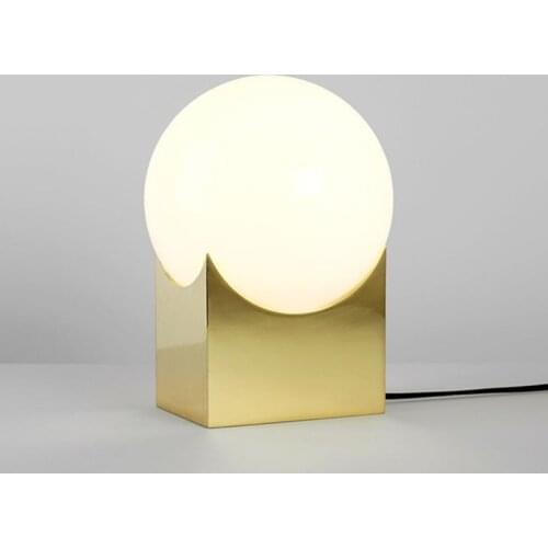 Nordic Post - modern Minimalist Table Lamp Creative Bedroom Metal Glass Ball Decorative Lamp Art Study Light Free Shipping