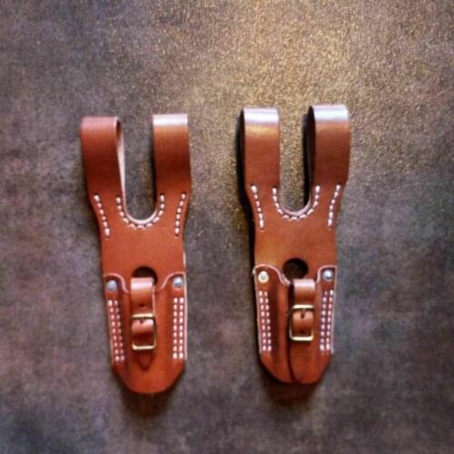 OUTDOORS MILITARY PAIR OF WWII IMPERIAL JAPANESE ARMY T30 BAYONET FROG