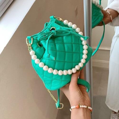 High-quality Ladies Drawstring Small Bag 2021 Rhombic Embroidery Thread Pearl Handbag Fashion One-shoulder Messenger Bucket Bag