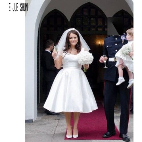 E JUE SHUNG Simple Stain Short Wedding Dress Scoop Neck Sleeveless Backless Plus Size Wedding Gowns Bridal Dress robe de mariage