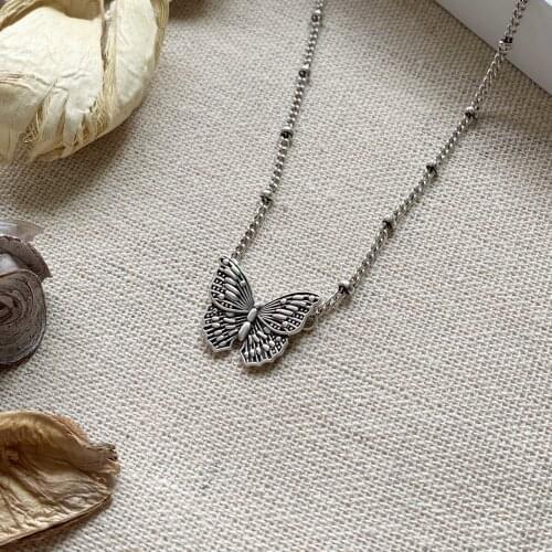 925 Sterling Silver Womens Necklace Retro Butterfly Clavicle Chain Niche Simple Pendant Necklace Punk Style Jewelry Party Video