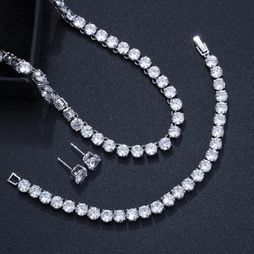 CWWZircons Luxury Clear Round Shaped Cubic Zirconia Womens Choker Necklace Earrings and Bracelet Jewelry Sets for Women T062
