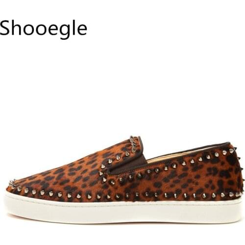 Brown Leopard Print Men Casual Shoes Rivets Stud Boys Flats Handmade Driving hombre Shoes slip on Business Dress shoes