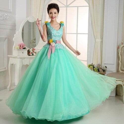 Freeship light green lace beading gown princess cosplay wonderland medieval dress Renaissance gown queen Victoria Belle Ball