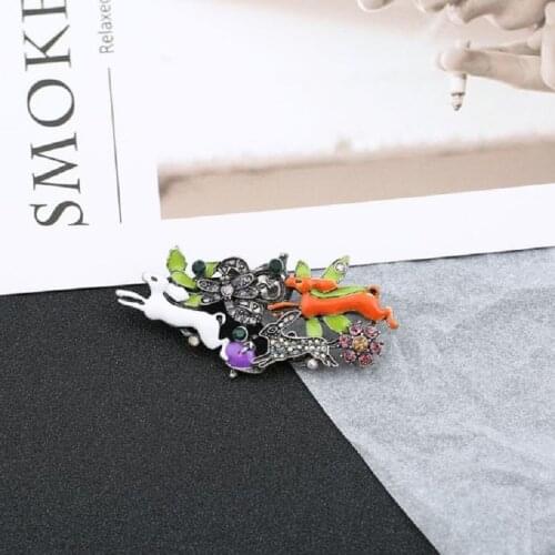 Mini American and European new classic enamel delicate temperament creative rabbit race fashion diamond brooch accessories brooc