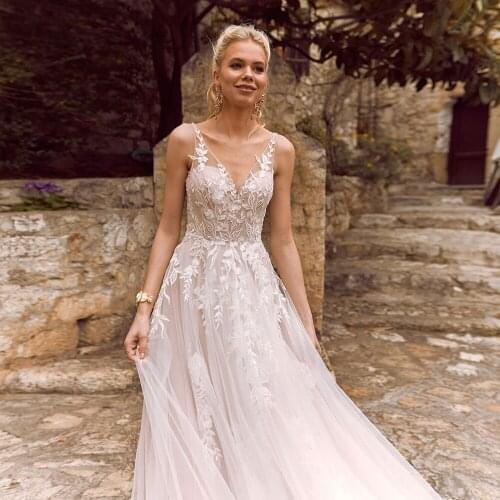 2021 Charming Summer Long A-line Appliqued Weeding Dress V Neck Spaghetti Straps Backless Lace