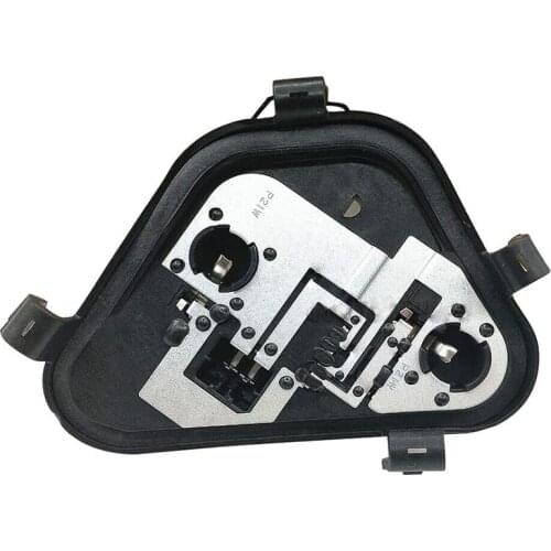 Passenger Right Outer Tail Light Bulb Carrier Fender for BMW F30 F31 F80 320I XDrive 328D 328I 335I M3 2012-2015