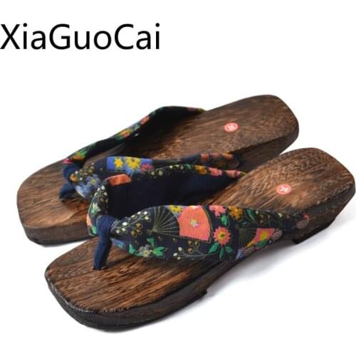 Summer New Womens Japanese Slippers Light and Comfortable Flip-flops Indoor Burning Paulownia Health Flat with Wooden Slippers