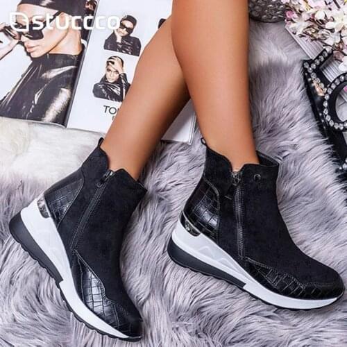Thigh High Boots Flat Shoes Booties Woman Cowboy Boots Flat with Motorcycle Boots Comfortable High Top Platform Women Shoes