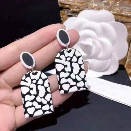 Fashion Modern White Black Leopard Geometric Earrings For Women 2021 Autumn Winter New Earings Jewelry Wholesale
