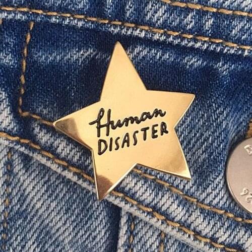 YAOJIE Human Disaster Gold Star Brooch Pins Enamel Metal Badges Lapel Pin Brooches Jackets Jeans Fashion Jewelry Accessories